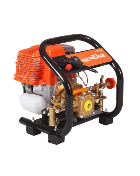 4 STROK PORTABLE  SPRAY NEPTUNE/KK/GT/VARSHA/ADMIR AL WITH GUN 15MTR PIPE